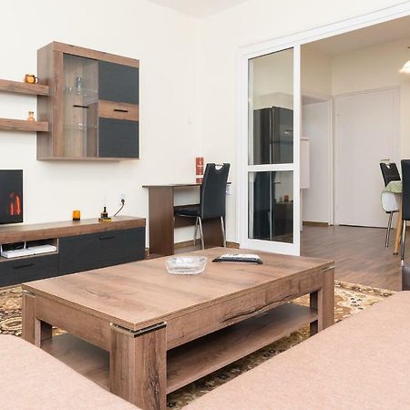 Central Academic Apartment 소피아 외부 사진