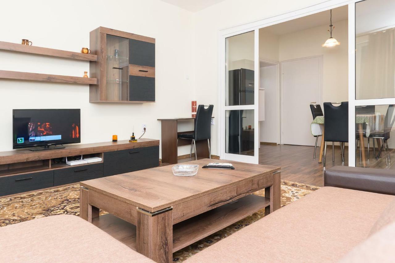 Central Academic Apartment 소피아 외부 사진